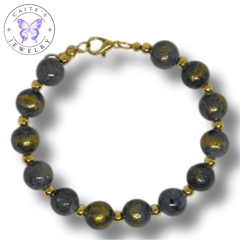 Handmade Gold Wire Bracelet with Gray and Gold Jade Beads